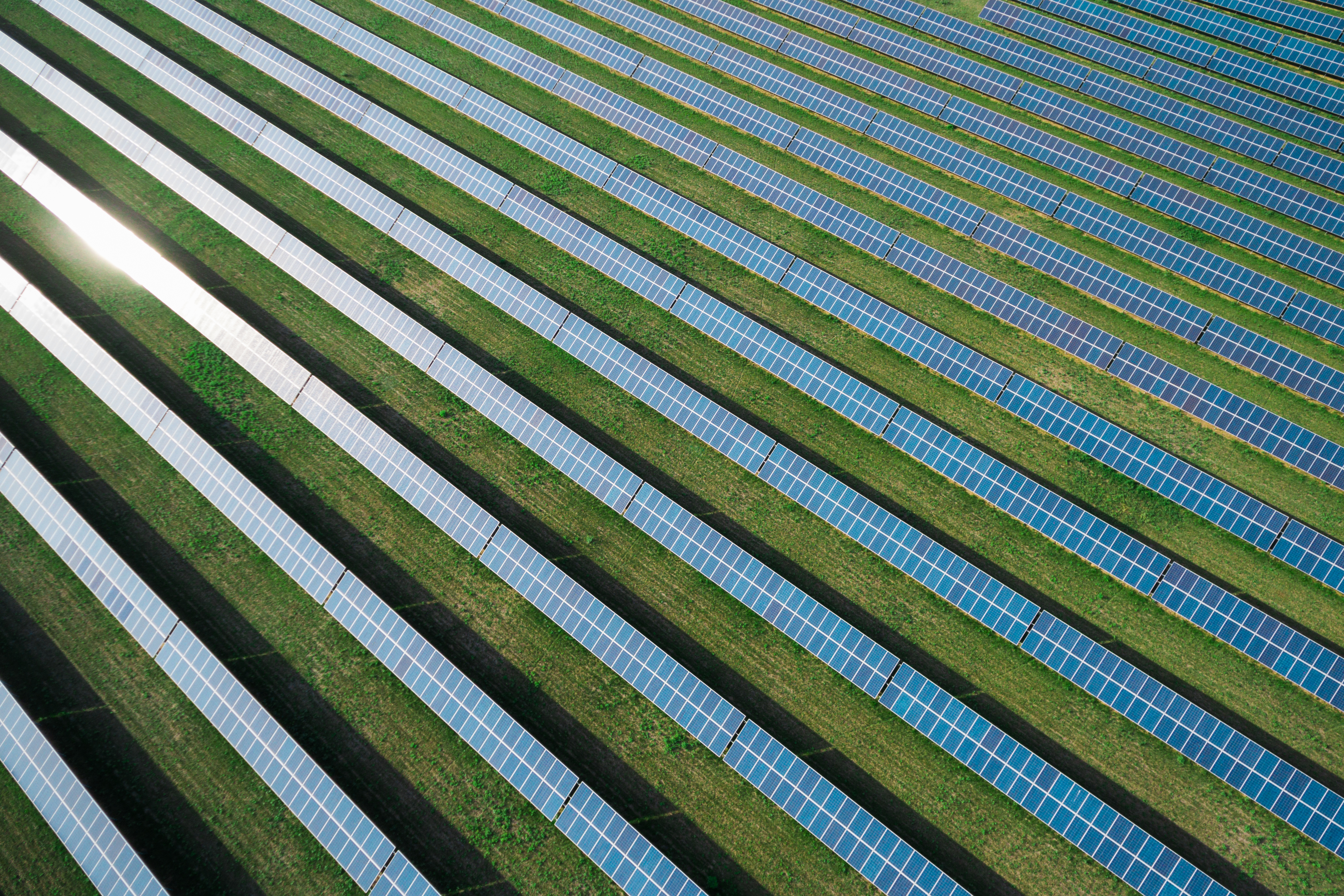 solar-power-plant-from-above-2-picjumbo-com